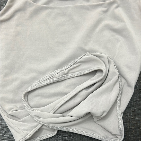 Babaton Gray Bodysuit - Picture 5 of 6